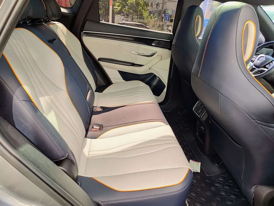 BYD Song PLUS DM Song PLUS DM 2021 DM-i 51KM 2WD Premium Edition 2022 — thumbnail 3