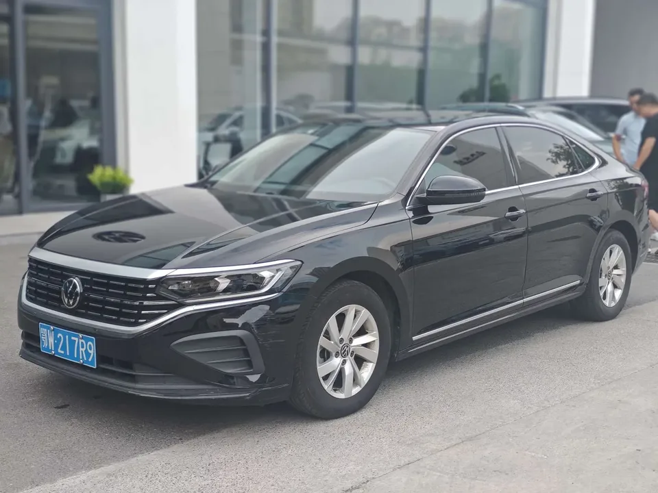 Volkswagen Passat Passat 2024 280TSI Business Edition 2024 — photo 1, buy with delivery to Moscow