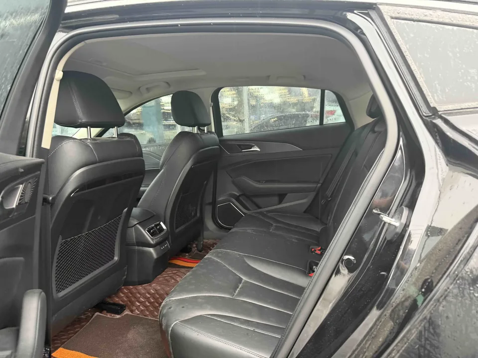 Hongqi H5 classic Hongqi H5 classic 2022 1.5T DCT Flagship Edition 2023 — thumbnail 3