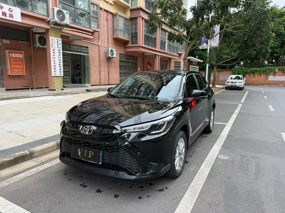 Toyota Frontlander Fenglanda 2024 2.0L CVT Deluxe Edition 2025 — photo 1, buy with delivery to Moscow