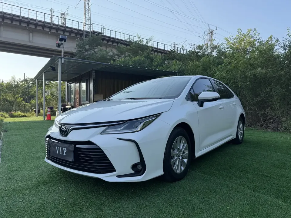 Toyota Corolla Corolla 2021 1.5L CVT Elite Edition 2022 — photo 1, buy with delivery to Moscow