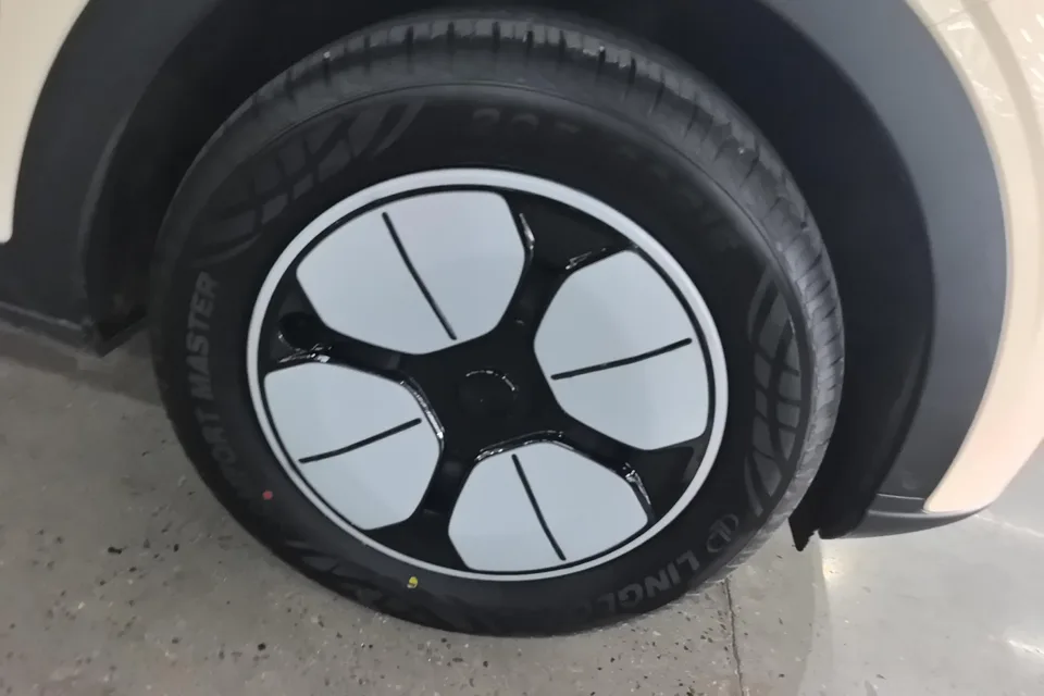 Geely Star Wish Star Wish 2025 410km Free Edition 2025 — thumbnail 3
