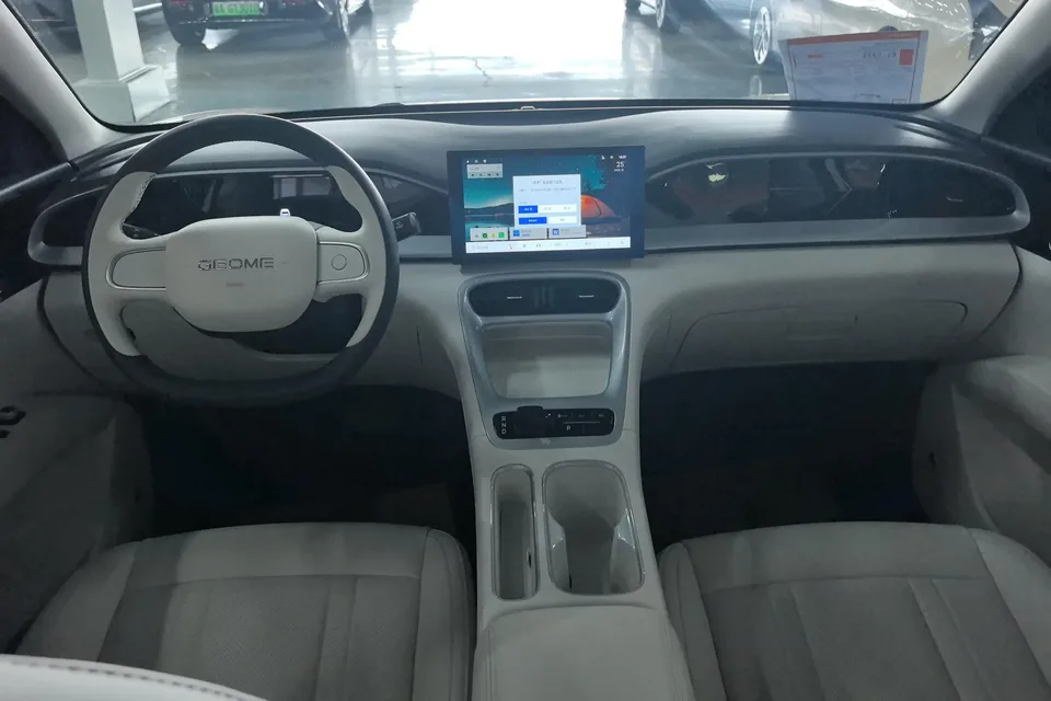 Geely Star Wish Star Wish 2025 410km Free Edition 2025 — thumbnail 4