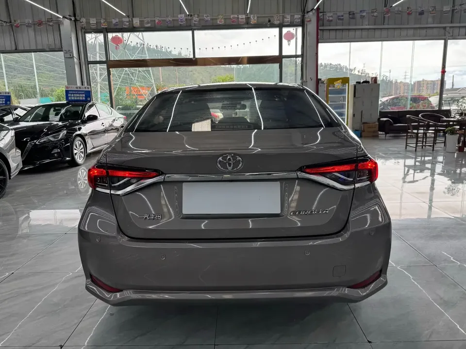 Toyota Corolla Corolla 2021 1.5L CVT Elite Edition 2023 — thumbnail 2