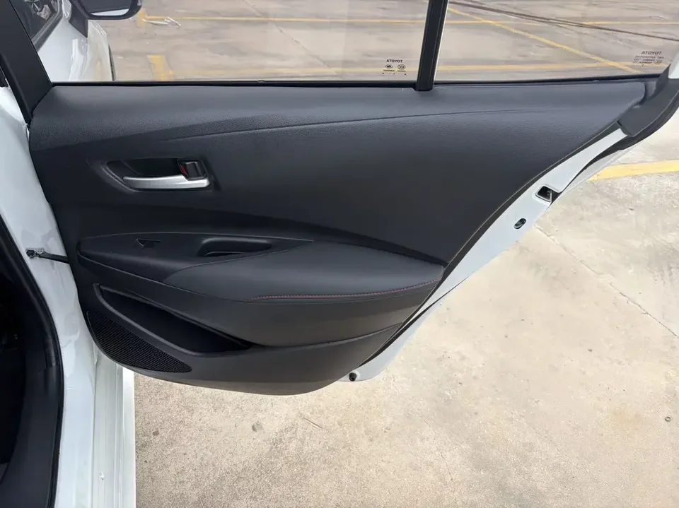 Toyota Levin Lei Ling 2022 185T CVT Sports Edition 2022 — thumbnail 3