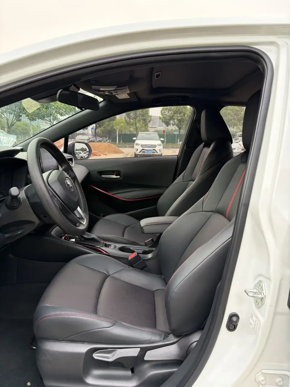 Toyota Levin Lei Ling 2022 185T CVT Sports Edition 2022 — thumbnail 5