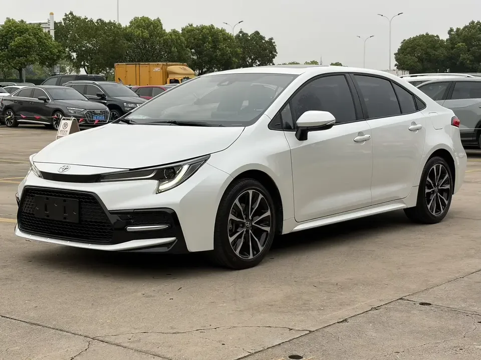Toyota Levin Lei Ling 2022 185T CVT Sports Edition 2022 — photo 1, buy with delivery to Moscow