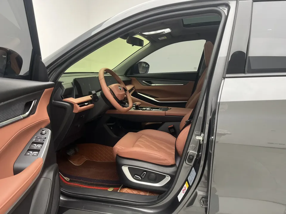 Changan CS75PLUS Changan CS75 PLUS 2023 The third generation 1.5T automatic luxury model 2023 — миниатюра 5
