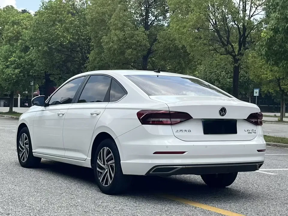 Volkswagen Lavida Lavida 2021 280TSI DSG Comfort Edition 2022 — thumbnail 2
