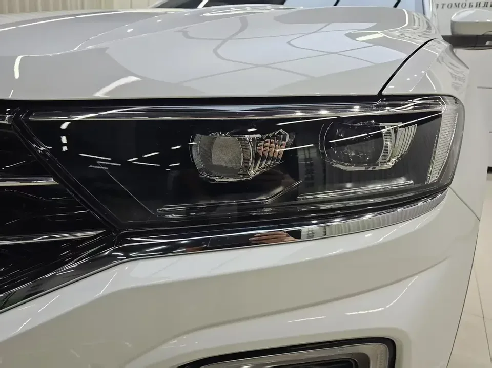 Volkswagen T-Roc TANG 2022 280TSI DSG 2WD Comfort PLUS 2022 — thumbnail 3