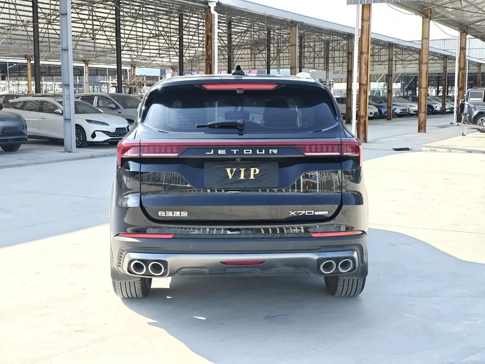 Jetour Jietu X70 PLUS Jietu X70 PLUS 2024 Champion Edition 1.5T DCT Champion MAX 7 Seaters 2024 — thumbnail 2