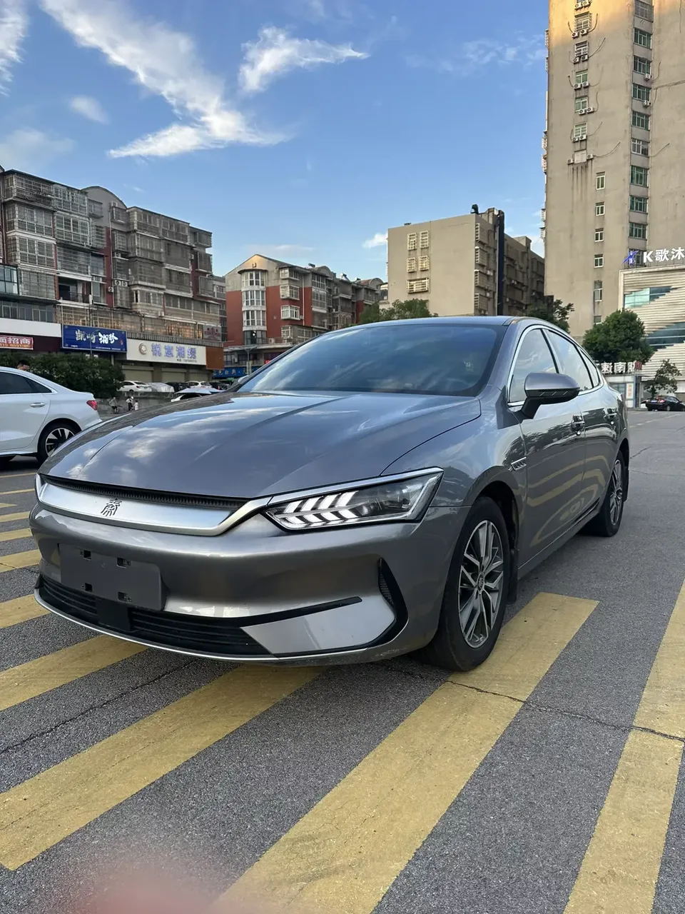 BYD Qin PLUS EV Qin PLUS EV 2021 500KM Luxury 2022 — photo 1, buy with delivery to Moscow