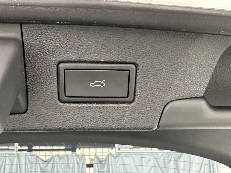 Volkswagen Lamando Lingdu 2022 Lingdu L 280TSI DSG Cool Edition 2023 — thumbnail 3