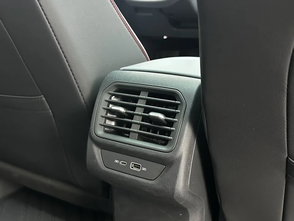 Volkswagen Lamando Lingdu 2022 Lingdu L 280TSI DSG Cool Edition 2023 — thumbnail 4