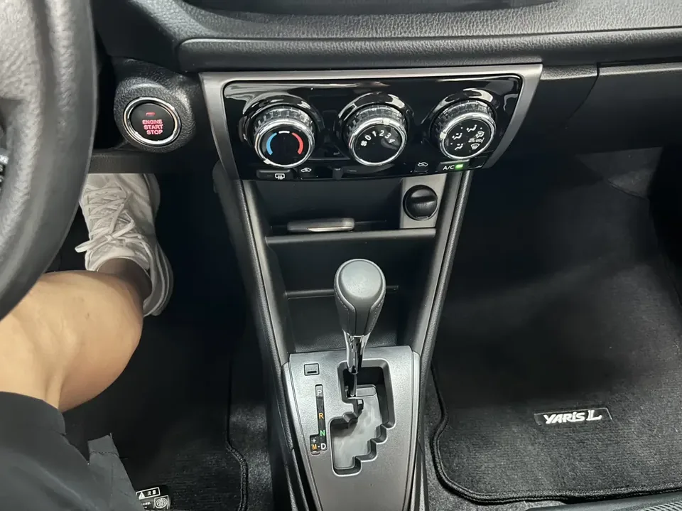 Toyota Yaris L YARiS L to dazzle 2021 X 1.5L CVT 2023 — thumbnail 5