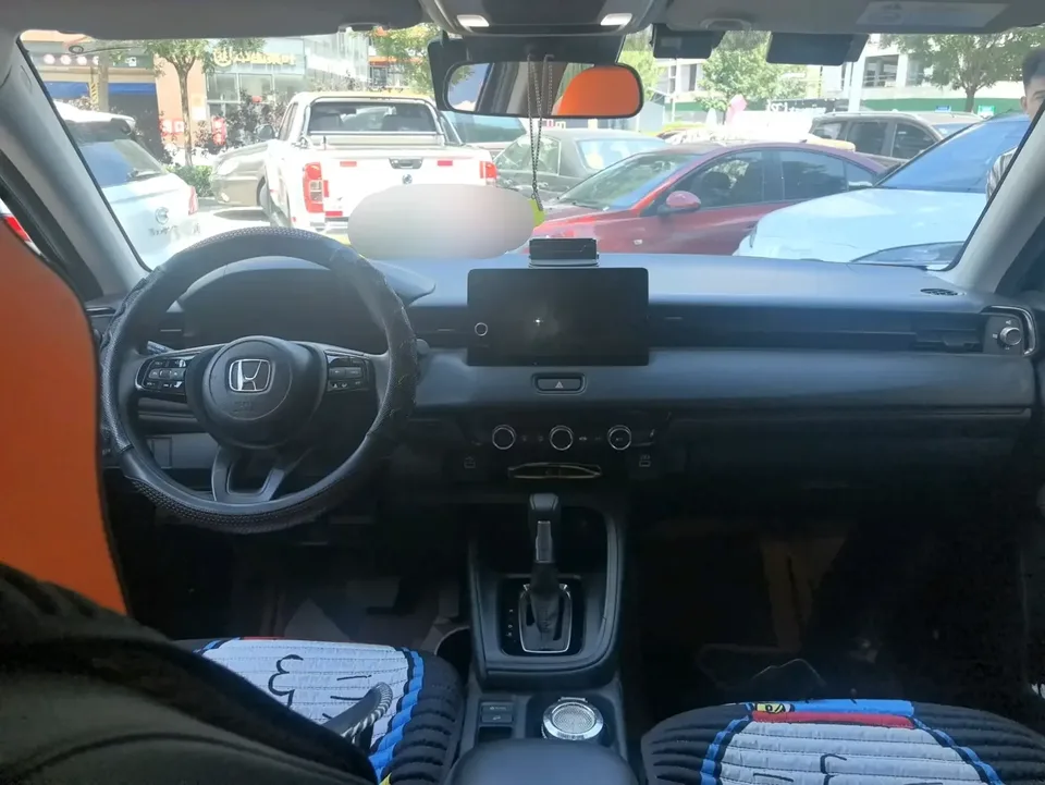 Honda VEZEL Binzhi 2023 1.5L CVT Technology Edition 2023 — thumbnail 2