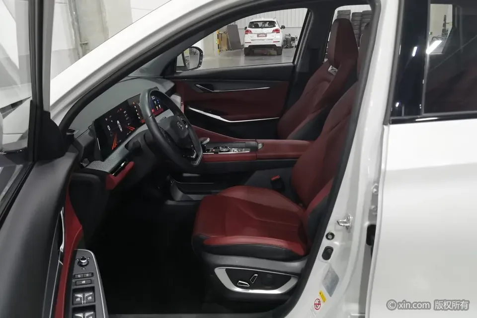 Changan CS75PLUS Changan CS75 PLUS 2022 Second generation 1.5T automatic premium model 2023 — thumbnail 5