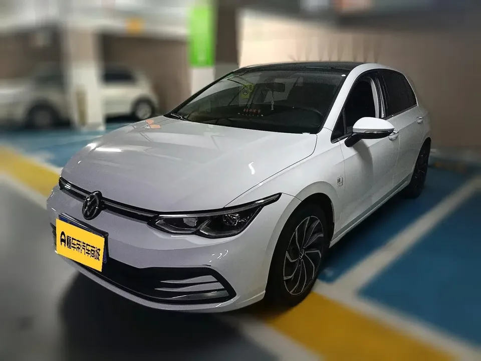 Volkswagen Golf golf 2021 280TSI DSG Pro 2022 — photo 1, buy with delivery to Moscow