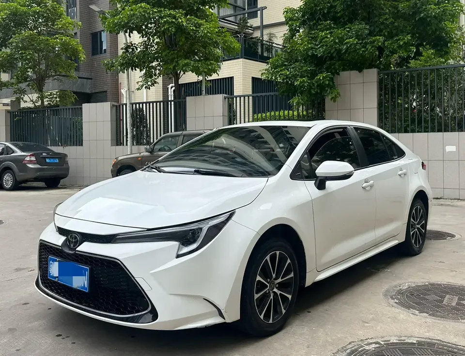 Toyota Levin Lei Ling 2023 185T Deluxe 2023 — photo 1, buy with delivery to Moscow