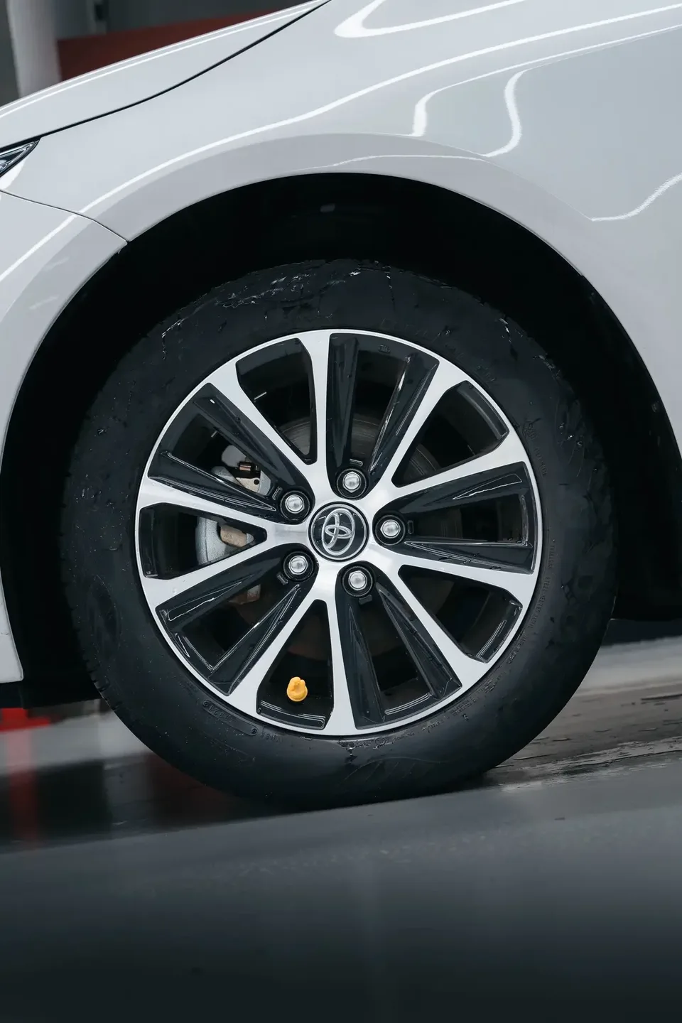 Toyota Levin Lei Ling 2023 185T Deluxe 2024 — thumbnail 4