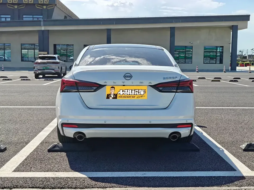 Nissan Altima Sound of nature 2022 2.0L XL-TLS Enjoy Edition 2024 — thumbnail 2