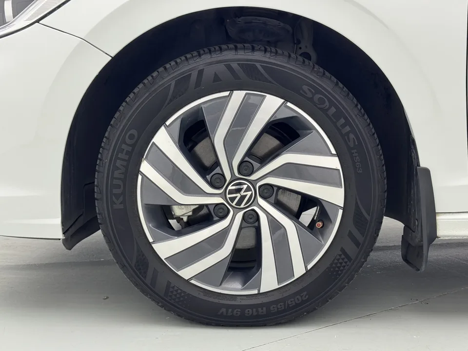 Volkswagen Bora Bora 2023 200TSI DSG Joy Edition 2024 — thumbnail 3