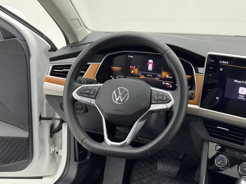Volkswagen Bora Bora 2023 200TSI DSG Joy Edition 2024 — thumbnail 5