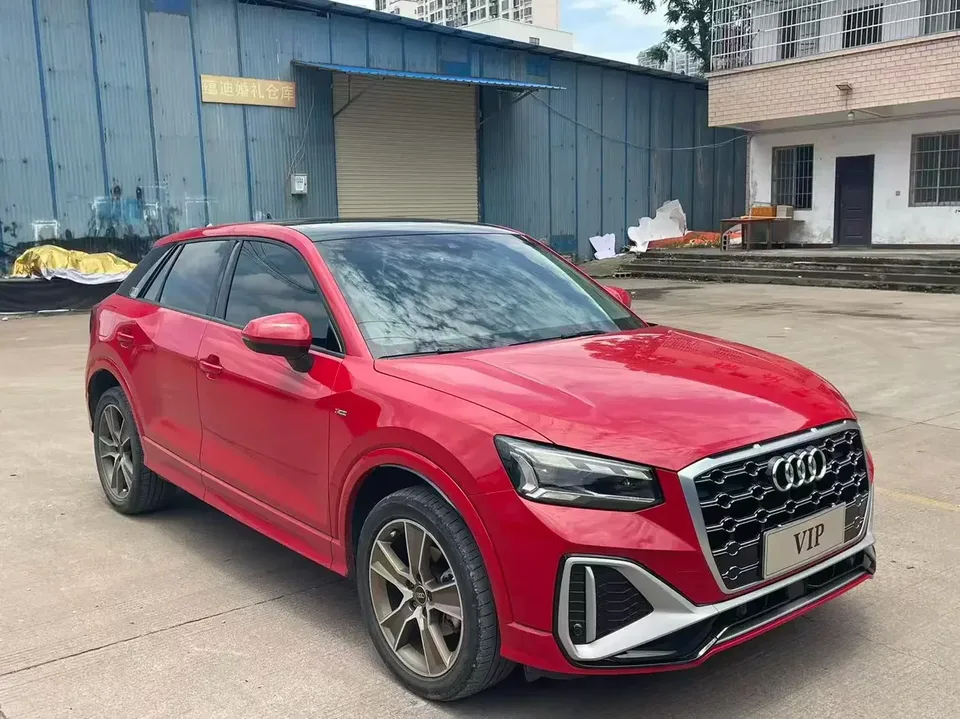 Audi Q2L Audi Q2L 2022 35 TFSI Stylish Dynamic 2022 — photo 1, buy with delivery to Moscow