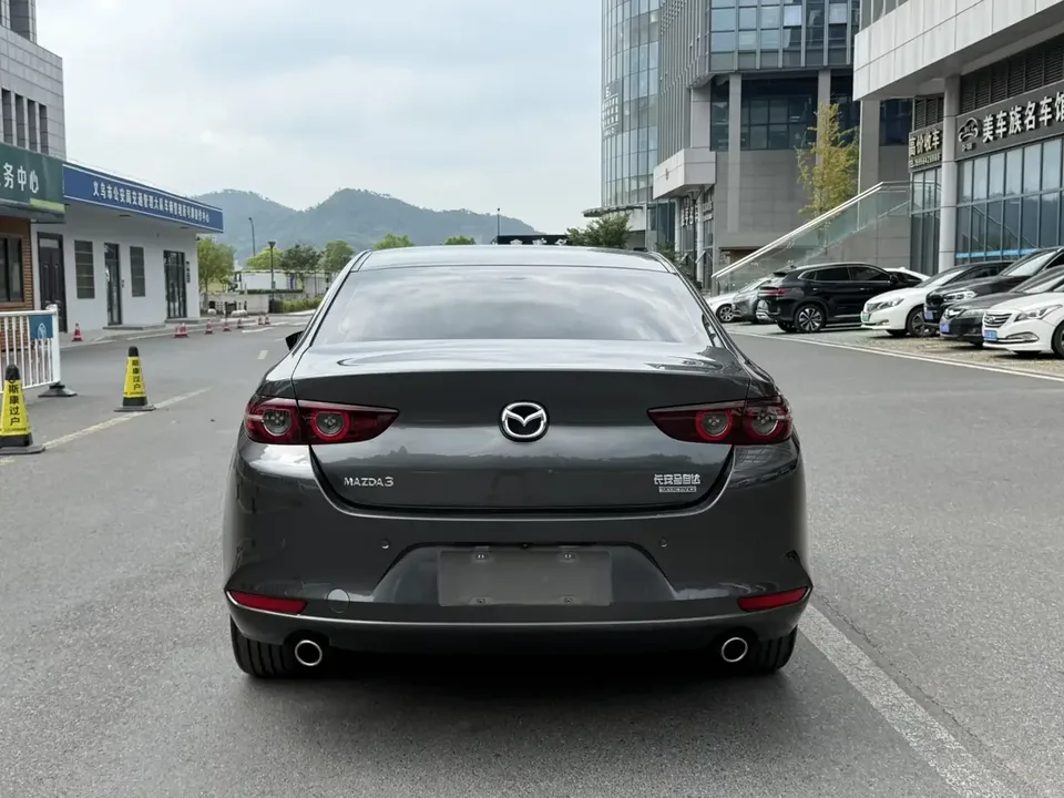 Mazda Axela Mazda3 Angkesela 2023 2.0L Automatic Quality Edition 2024 — миниатюра 2