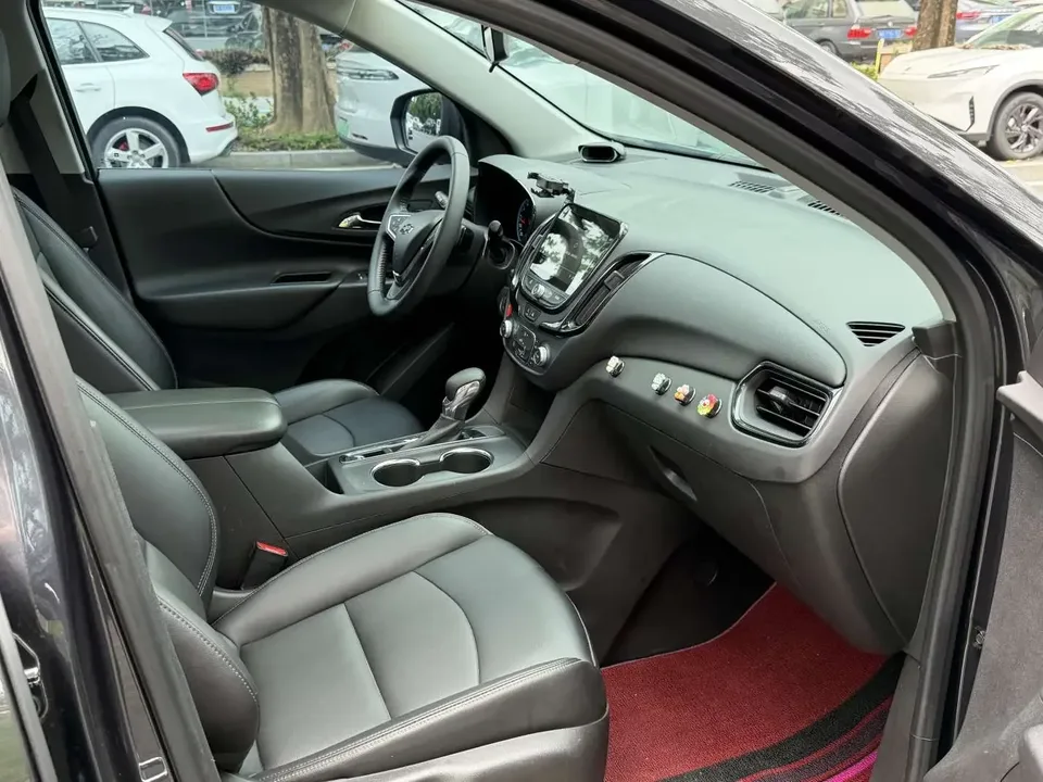 Chevrolet Equinox explorer 2021 535T Chijie Edition 2022 — миниатюра 3