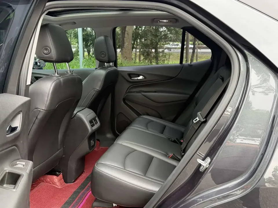 Chevrolet Equinox explorer 2021 535T Chijie Edition 2022 — миниатюра 5