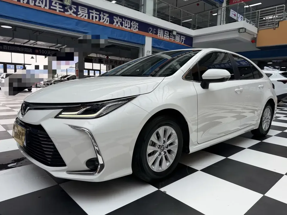 Toyota Corolla Corolla 2021 1.5L CVT Elite Edition 2022 — photo 1, buy with delivery to Moscow