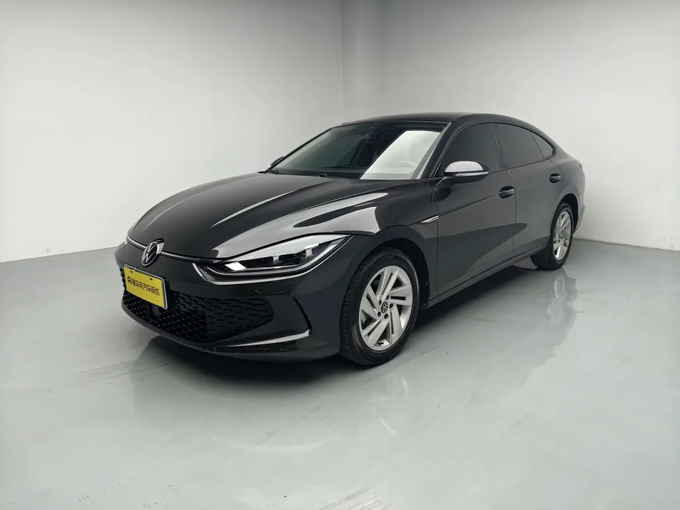 Volkswagen Lamando Lingdu 2023 Lingdu L 280TSI DSG Hot Edition 2023 — photo 1, buy with delivery to Moscow
