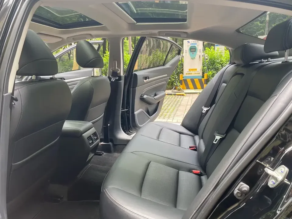 Nissan Altima Sound of nature 2021 2.0L XL Upper AD1 Smart Driving Edition 2022 — thumbnail 3