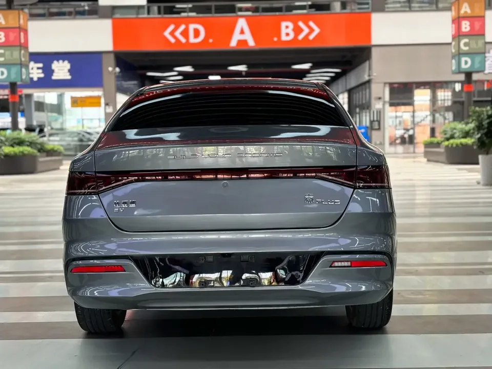 BYD Qin PLUS EV Qin PLUS EV 2023 510KM Travel Edition 2024 — thumbnail 2