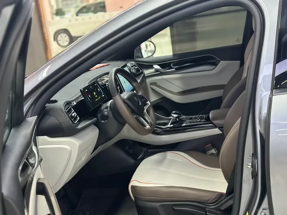 BYD Qin PLUS EV Qin PLUS EV 2023 510KM Travel Edition 2024 — thumbnail 3