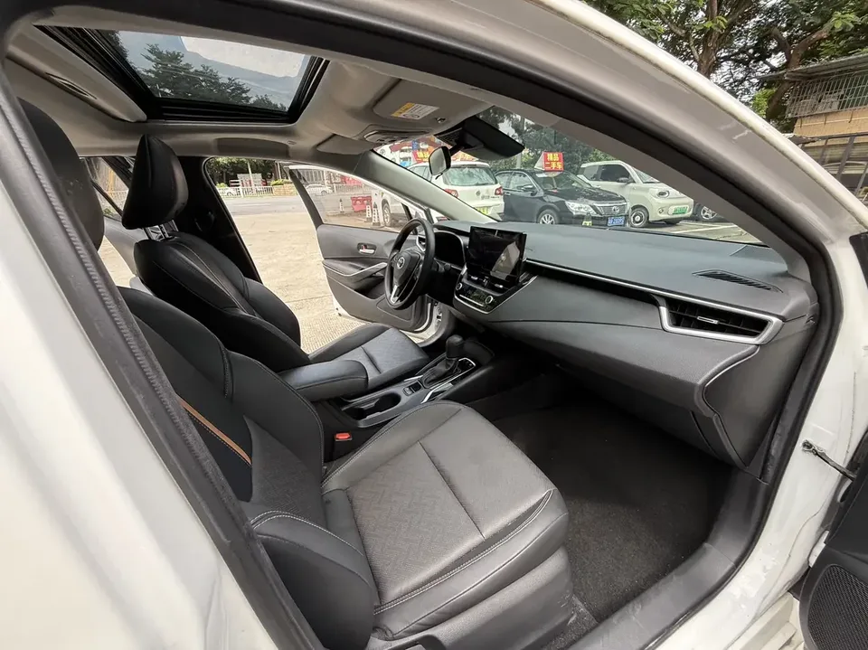 Toyota Levin Lei Ling 2023 Hybrid 1.8L Sports Edition 2023 — thumbnail 3