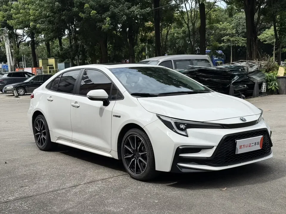 Toyota Levin Lei Ling 2023 Hybrid 1.8L Sports Edition 2023 — photo 1, buy with delivery to Moscow