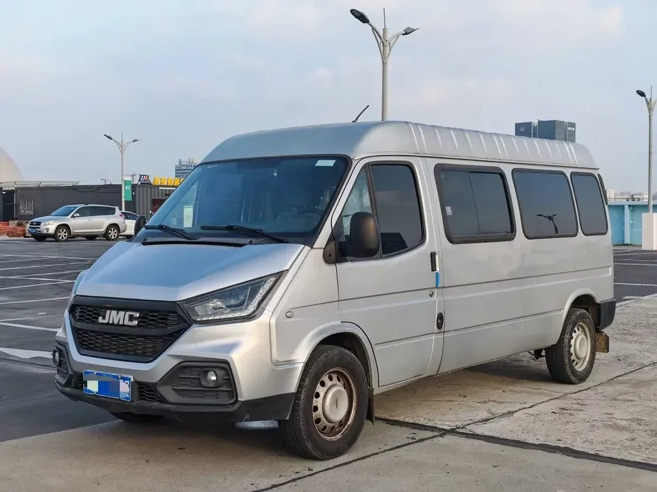 Jiangling Teshun Teshun 2021 2.8T Space King Taurus Model Long Axis Medium High Top Rear Single Tire 3 Seater Diesel National VI JX493 2022 — photo 1, buy with delivery to Moscow