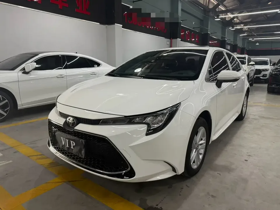 Toyota Levin Lei Ling 2022 185T CVT Deluxe Edition 2023 — photo 1, buy with delivery to Moscow