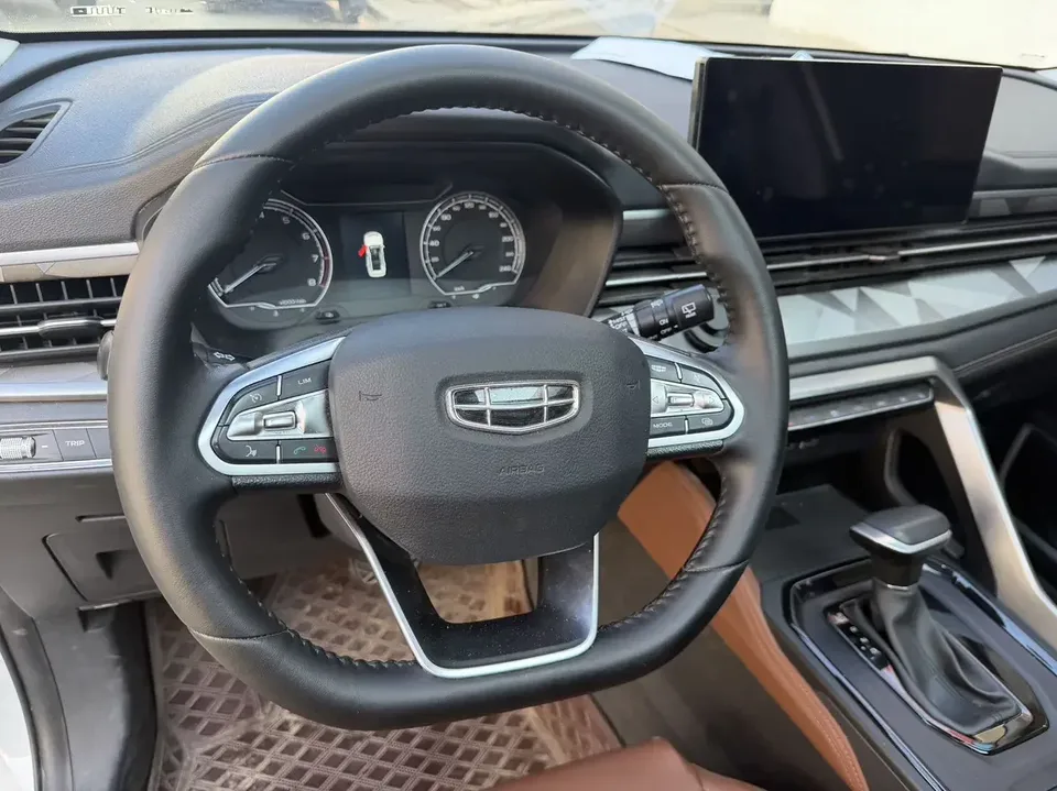Geely Vision X6 Vision X6 2021 PRO 1.4T Automatic Premium 2023 — thumbnail 3
