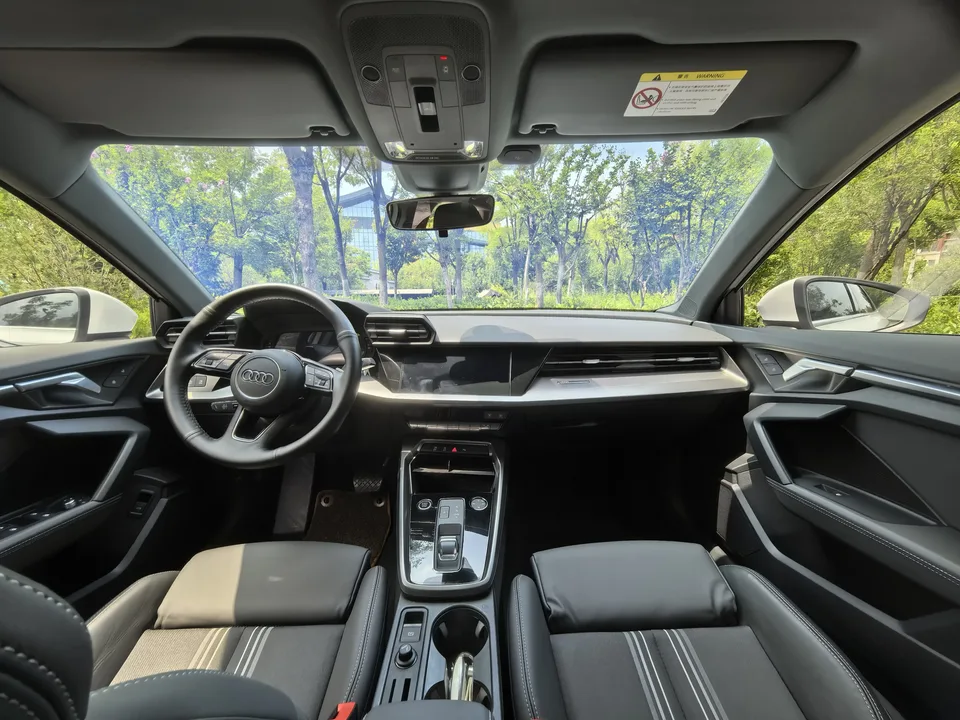 Audi A3 Audi A3 2022 Sportback 35 TFSI Stylish and sporty 2023 — thumbnail 4
