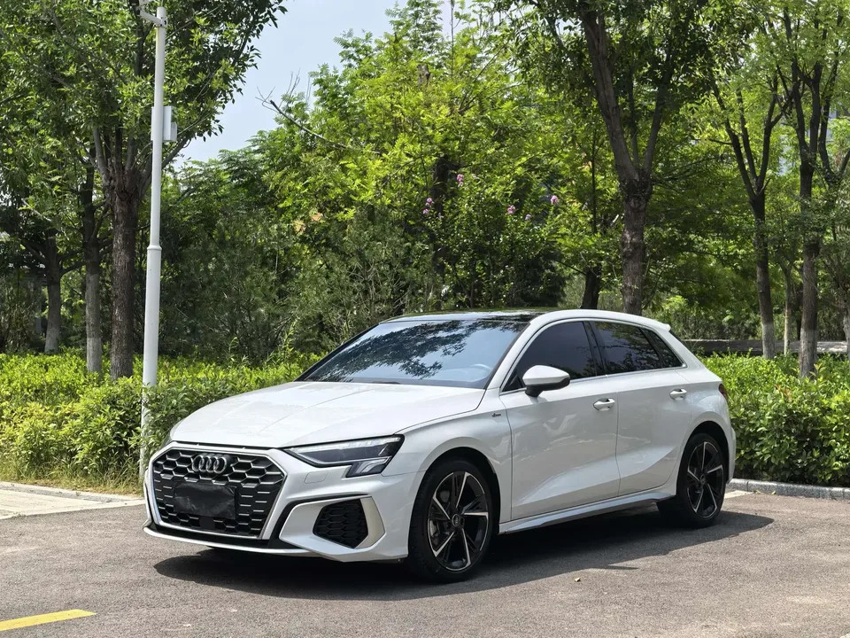 Audi A3 Audi A3 2022 Sportback 35 TFSI Stylish and sporty 2023 — photo 1, buy with delivery to Moscow