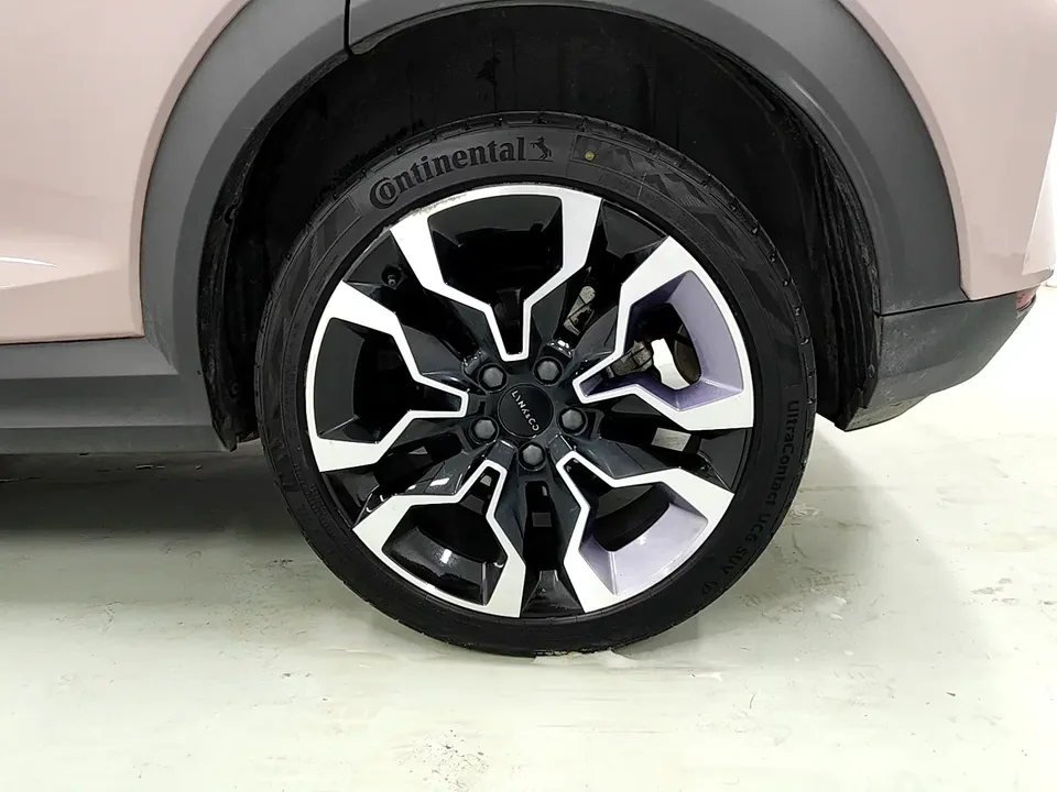 Lynk & Co 06 EM-P Lynk & Co 06 EM-P 2023 PHEV Remix Shero 2023 — миниатюра 3
