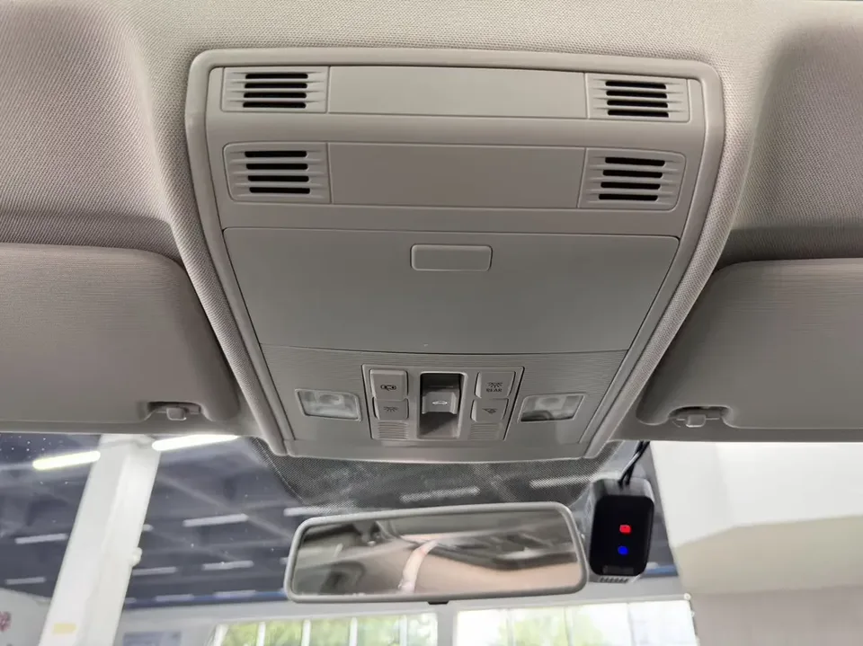 Volkswagen Bora Bora 2023 200TSI DSG Joy Travel PRO Edition 2023 — thumbnail 4