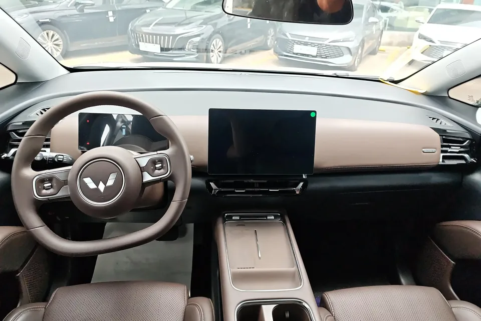Wuling Starlight 730 EV Starlight 730 EV 2025 500km Luxury 2025 — thumbnail 4