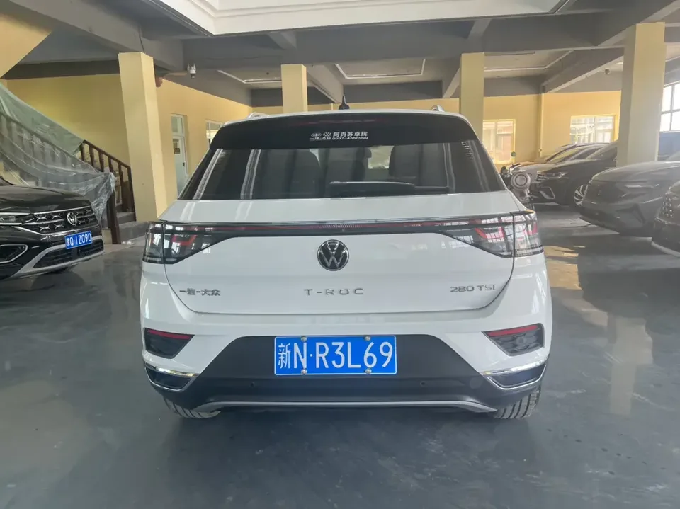 Volkswagen T-Roc TANG 2023 280TSI DSG Time Edition 2023 — thumbnail 2