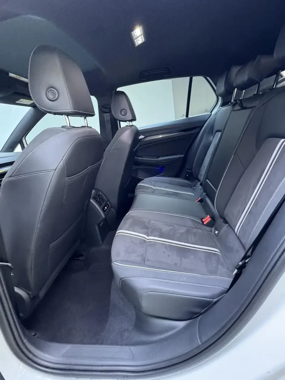 Volkswagen Golf golf 2021 280TSI DSG R-Line 2022 — thumbnail 4