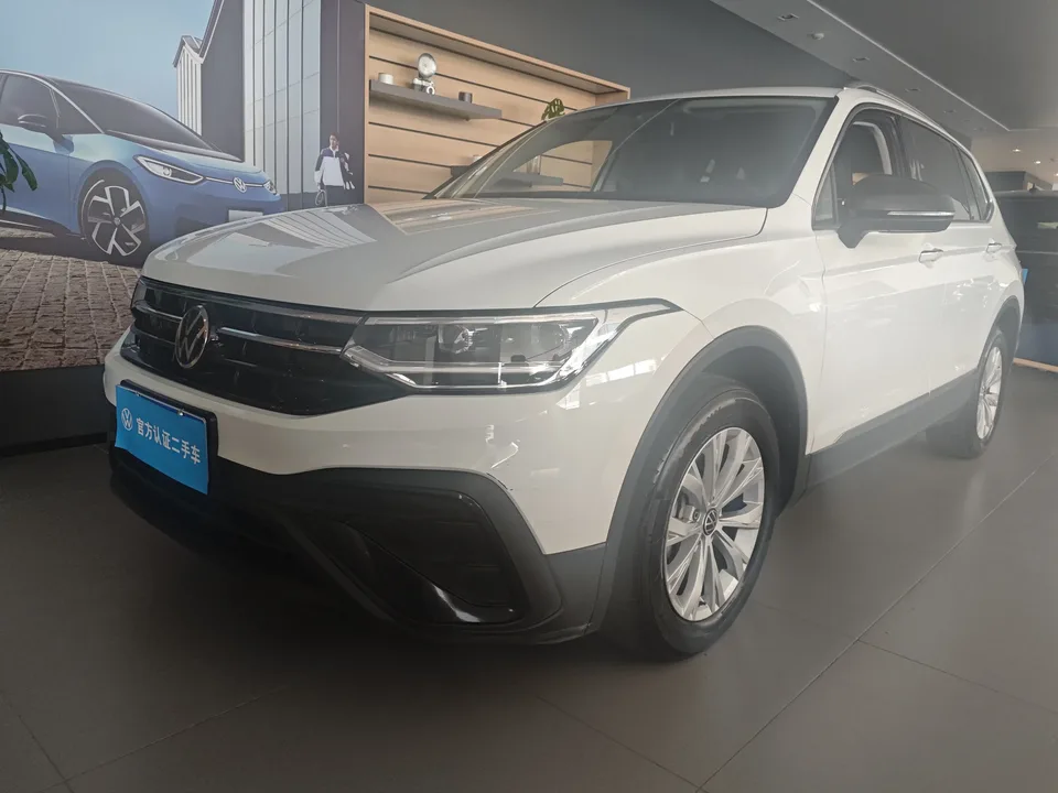 Volkswagen Tiguan L Tiguan L 2024 Outstanding 300TSI 2WD Longteng Edition 2024 — photo 1, buy with delivery to Moscow