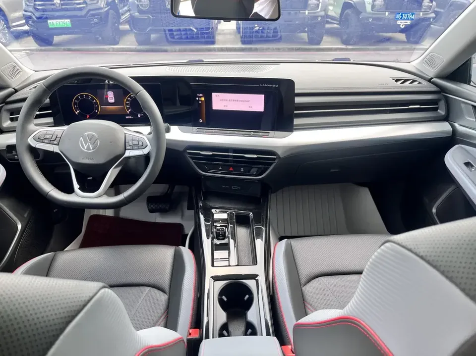 Volkswagen Lamando Lingdu 2023 Lingdu L 280TSI DSG Cool Edition 2023 — thumbnail 3